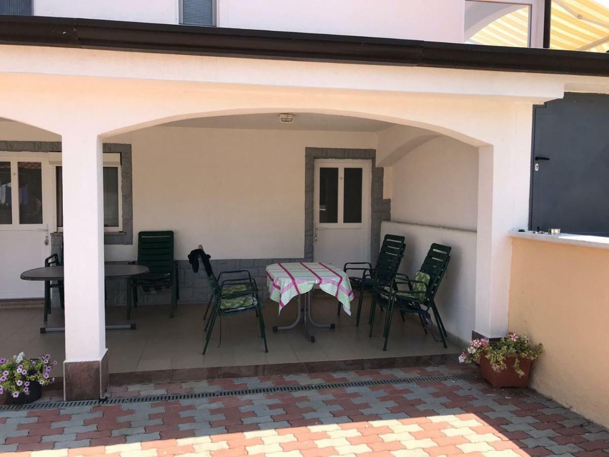 Guesthouse Pejo Porec Exterior photo